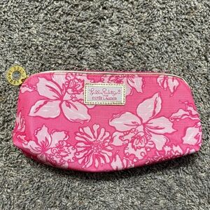 Lilly Pulitzer Cosmetic Makeup Travel Bag Pink Floral &‎ Charm Estee Lauder NEW